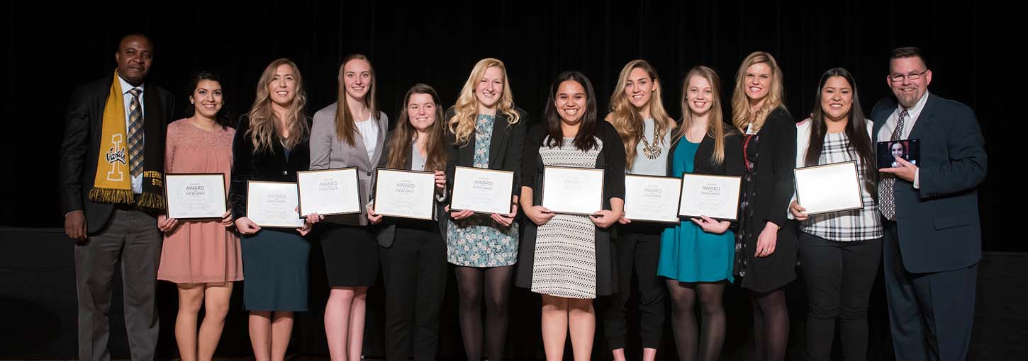 The University Honors Program students in class.